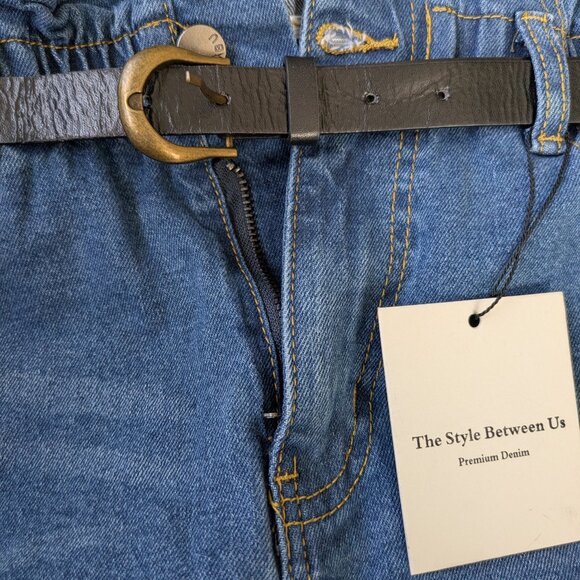 The Style Between Us Paper Bag High Rise Denim Shorts (M) - NWT - Picture 5 of 8